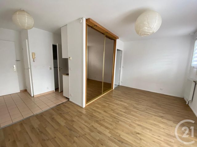 Appartement F1 à louer - 1 pièce - 27.16 m2 - DOMONT - 95 - ILE-DE-FRANCE - Century 21 Osmose